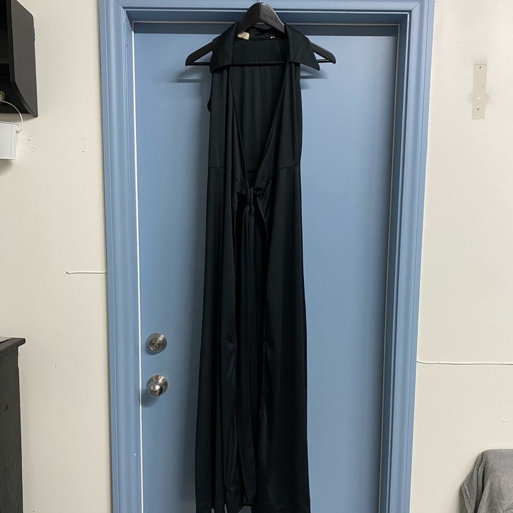 2/$15 🥑 Black Wrap Dress, 5/6